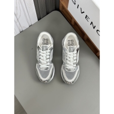 Givenchy Sneakers